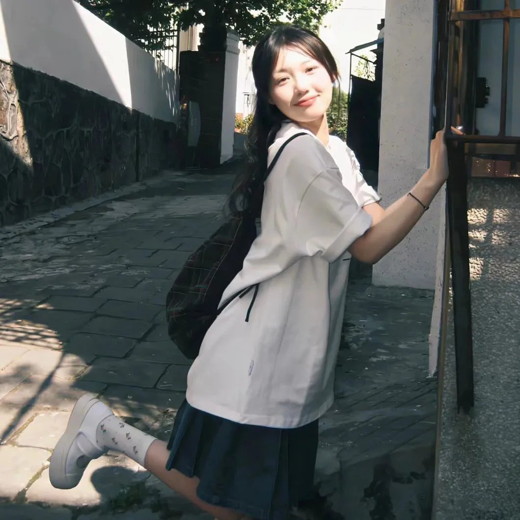 偷吻